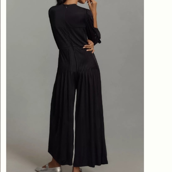 NWT Farm Rio Black Long-Sleeve Knot Jumpsuit SIZE L - Picture 2 of 5